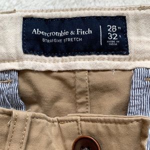 A&F chinos